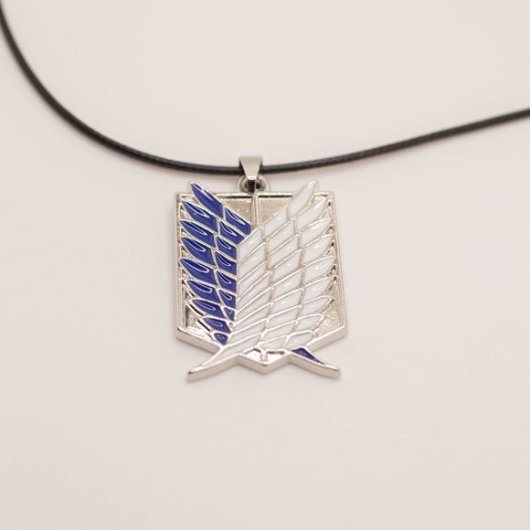 Enamel Attack on Titan Anime Survey Corps Necklace, New in Package - Picture 3 of 3